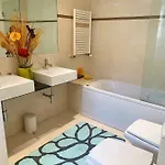 Villa With Swimming Pool In Golf *